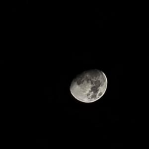 Quelques photos de la Lune ...